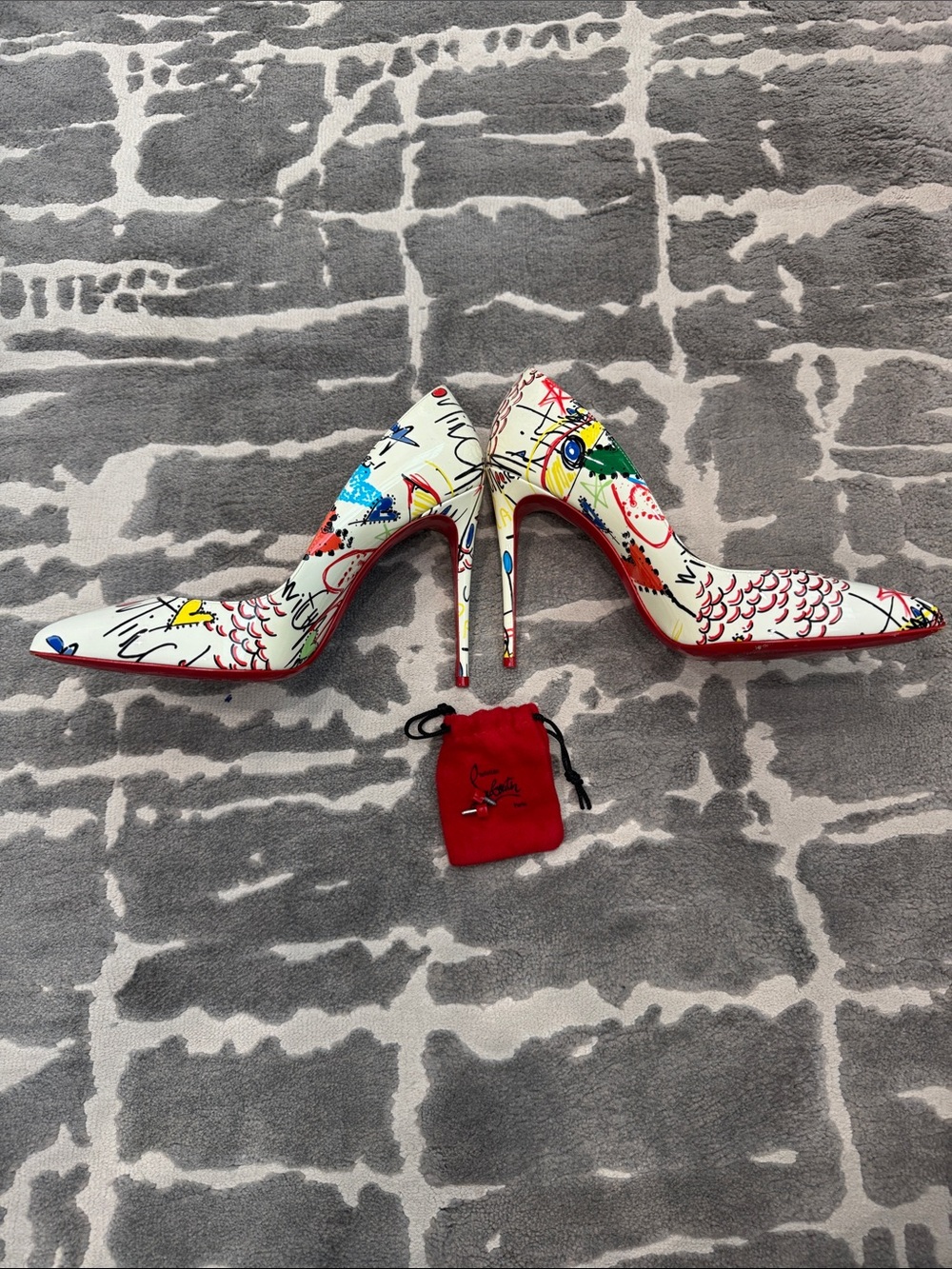 Christian Louboutin White Multicolor Graffiti Pigalle Pumps size 38 - Picture 2 of 8